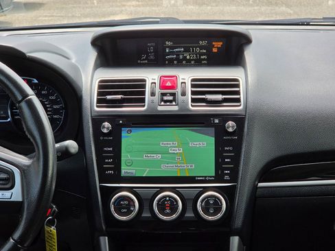 Used 2018 Subaru Forester 2.5i Limited AWD/4WD image 18