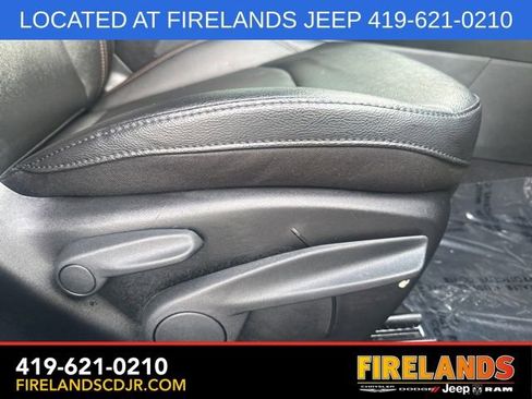 Used 2024 Jeep Compass Limited image 16