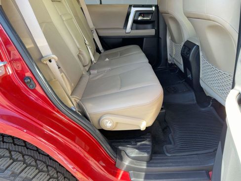 Used 2021 Toyota 4Runner Limited image 29