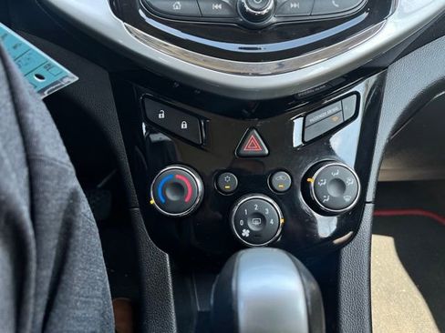 Used 2020 Chevrolet Sonic LT w/ RS Package image 9