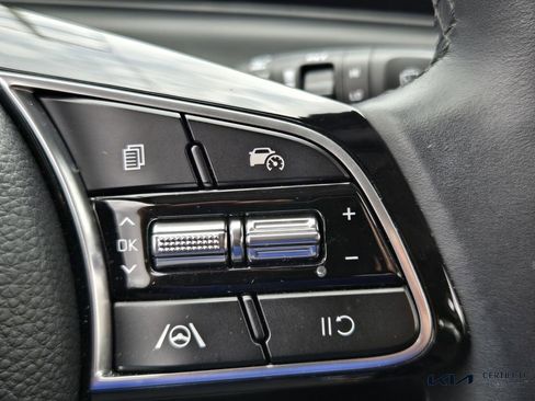 Certified 2025 Kia Seltos S FWD image 26