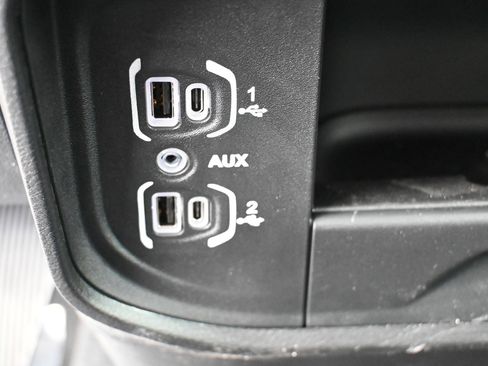 New 2026 RAM 2500 Tradesman AWD/4WD image 18