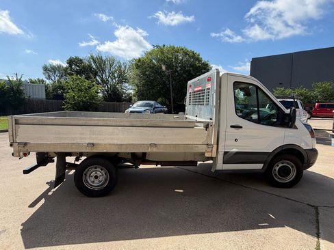 Used 2018 Ford Transit 250 138 RWD image 6