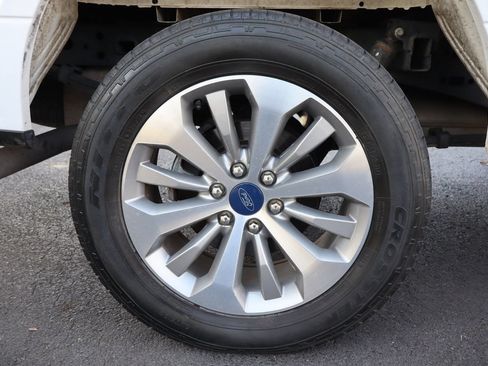 Used 2018 Ford F150 XL w/ Equipment Group 101A Mid AWD/4WD image 42