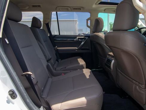 Used 2020 Lexus GX 460 Premium AWD/4WD image 16