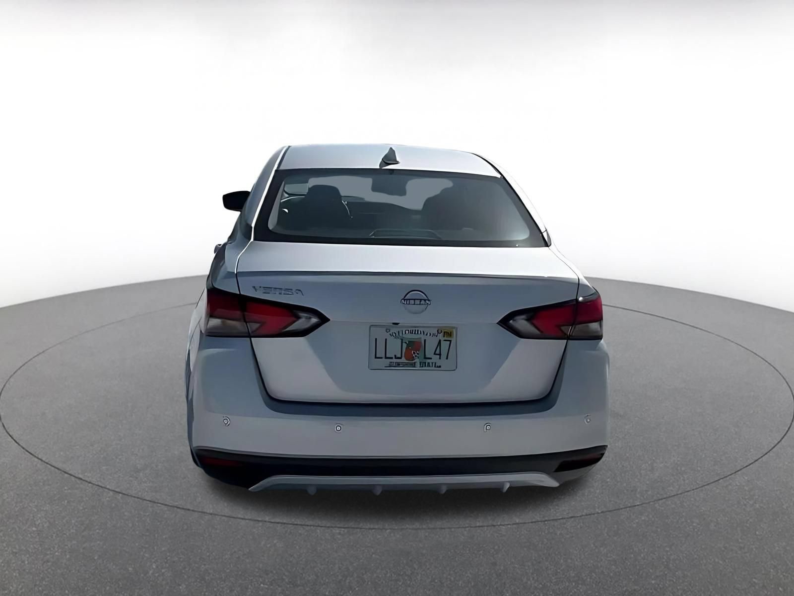 Used 2025 Nissan Versa SV FWD image 12