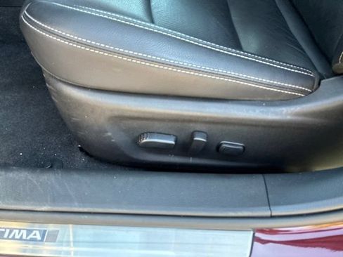 Used 2025 Nissan Altima 2.5 SL AWD/4WD image 18
