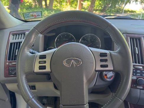 Used 2005 INFINITI FX35 AWD w/ (U01) Technology Pkg image 12