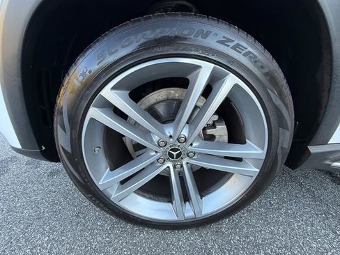 Used 2022 Mercedes-Benz GLE 350 4MATIC w/ Premium Package image 34