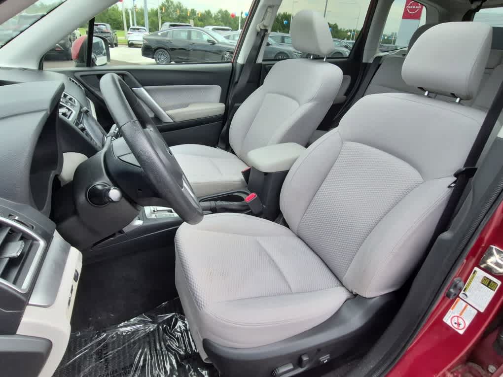 Used 2018 Subaru Forester 2.5i Premium w/ All-Weather Package AWD/4WD image 10