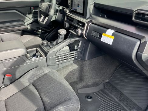 Certified 2025 Toyota 4Runner SR5 image 6