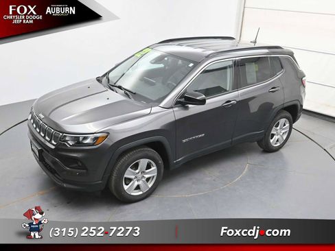Used 2022 Jeep Compass Latitude w/ Convenience Group AWD/4WD image 27