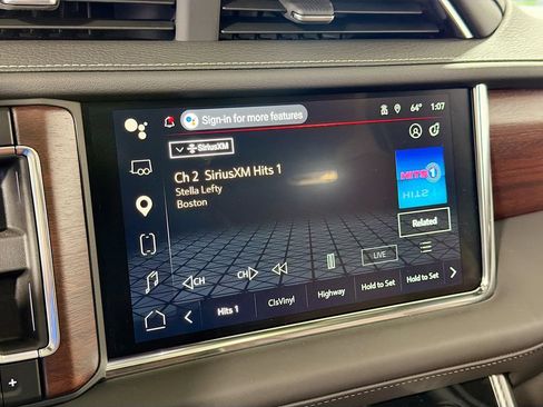 Used 2024 GMC Yukon Denali Ultimate AWD/4WD image 16