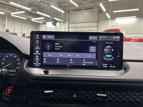 Used 2023 Honda Accord Touring image 16