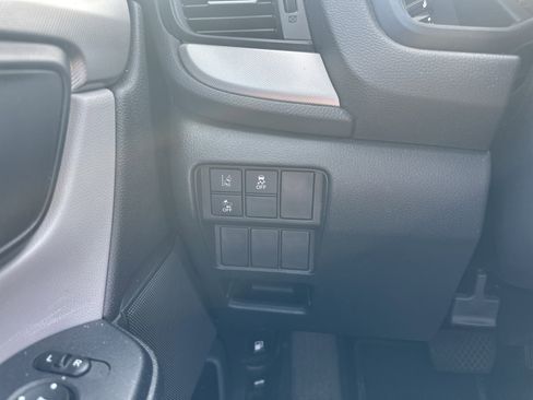 Used 2020 Honda CR-V LX image 25