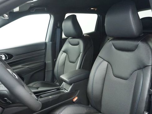 New 2026 Jeep Compass Latitude image 33