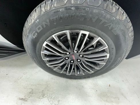 New 2026 GMC Yukon XL Elevation image 12