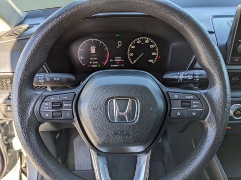 Used 2024 Honda CR-V LX image 31