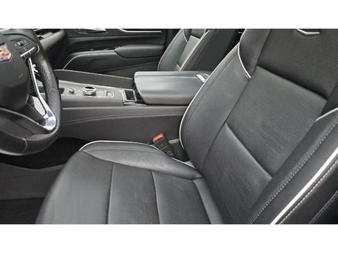 Used 2023 Cadillac Escalade Sport w/ LPO, ONYX Package image 6