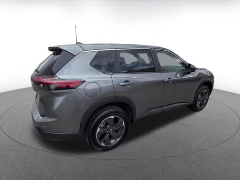 Used 2025 Nissan Rogue SV FWD image 15