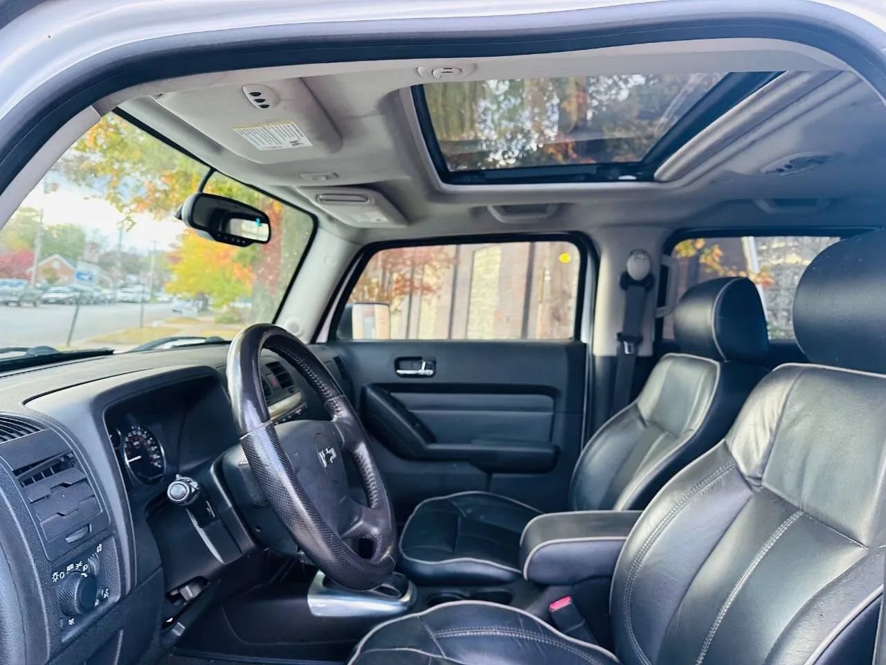 Used 2007 HUMMER H3 AWD/4WD image 13