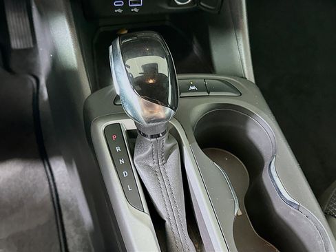 Used 2025 Buick Envista Preferred image 25