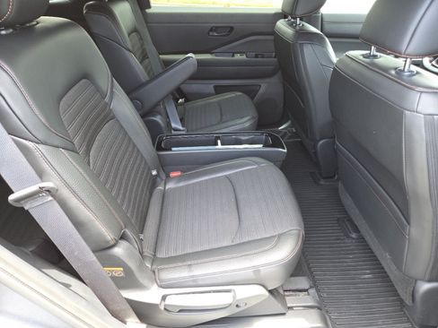 Used 2023 Nissan Pathfinder Rock Creek AWD/4WD image 20