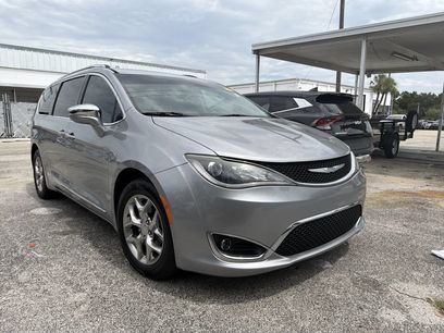 Used 2018 Chrysler Pacifica Limited