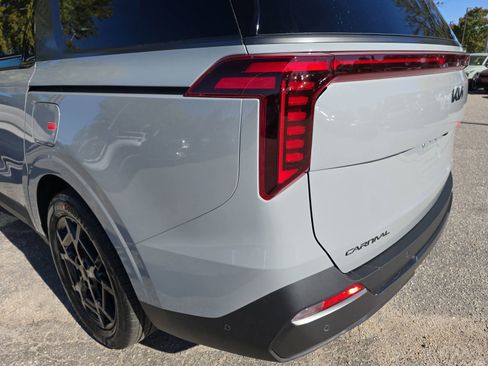New 2026 Kia Carnival SX Prestige FWD image 37