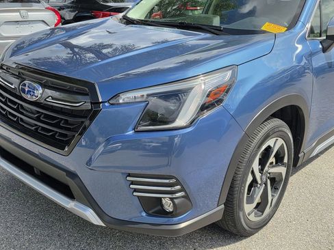 Certified 2023 Subaru Forester Touring AWD/4WD image 6