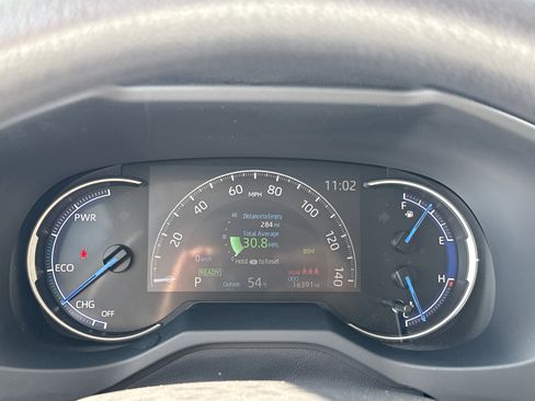 Used 2024 Toyota RAV4 XLE image 16