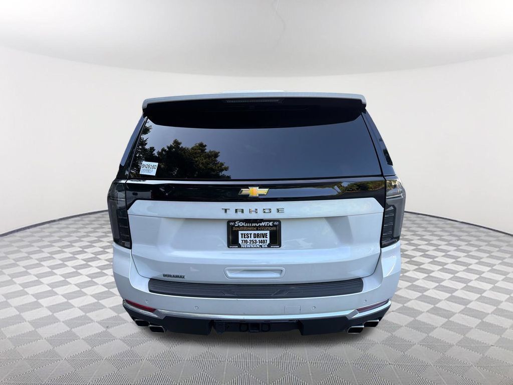 Used 2025 Chevrolet Tahoe High Country RWD image 6