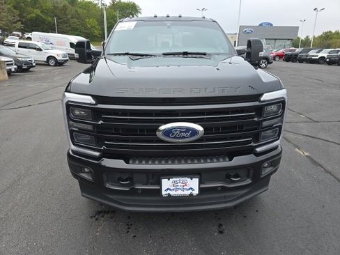 Certified 2025 Ford F250 Platinum image 2