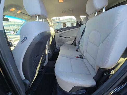 Used 2019 Hyundai Tucson SE FWD image 11