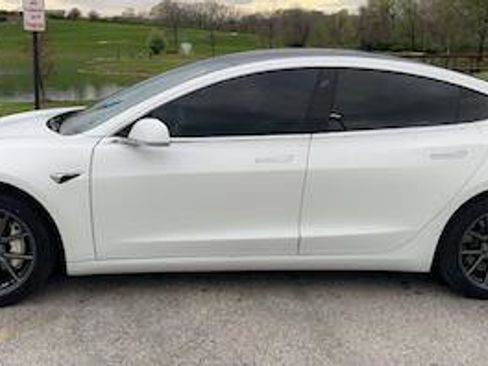 Used 2018 Tesla Model 3 Long Range RWD image 1