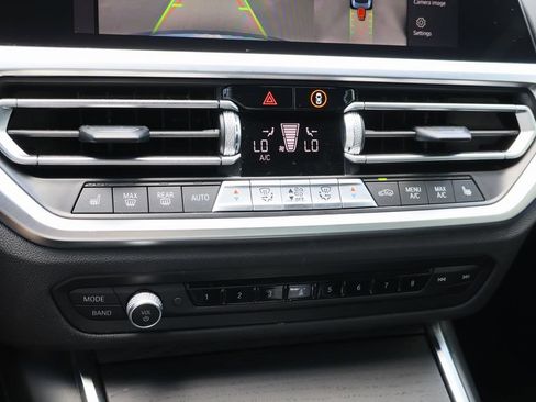 Used 2021 BMW 430i Coupe w/ Parking Assistance Package RWD image 17