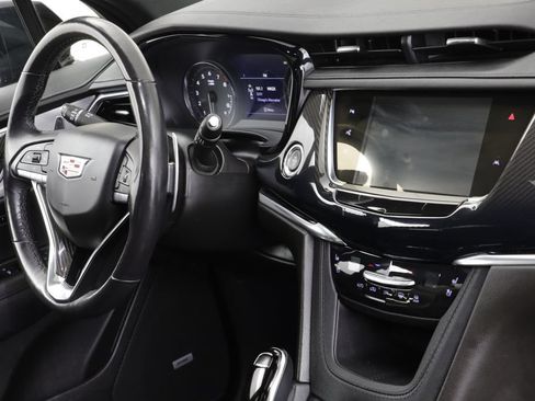 Used 2023 Cadillac XT6 Sport w/ Technology Package AWD/4WD image 23