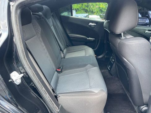 Used 2017 Dodge Charger R/T w/ Navigation & Travel Group RWD image 19