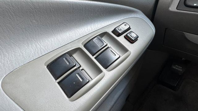 Used 2006 Toyota Tacoma PreRunner w/ TRD Sport Pkg #3 RWD image 13