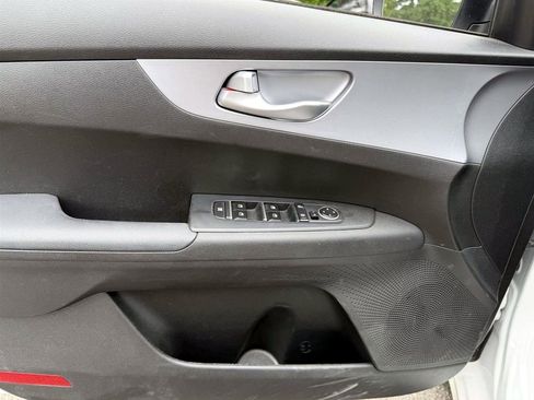 Used 2023 Kia Forte LXS FWD image 14
