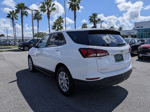 Certified 2024 Chevrolet Equinox LS w/ LS Convenience Package FWD image 5