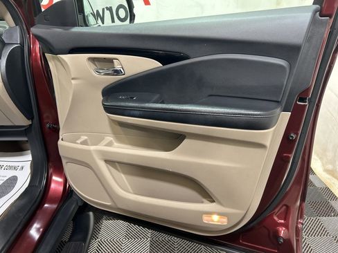 Used 2017 Honda Ridgeline RTL-E image 11