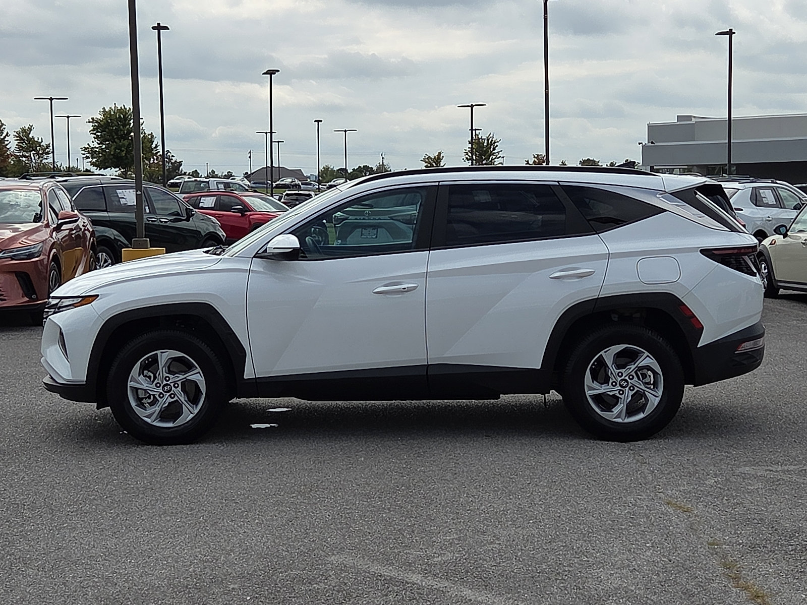 Used 2022 Hyundai Tucson SEL AWD/4WD image 3