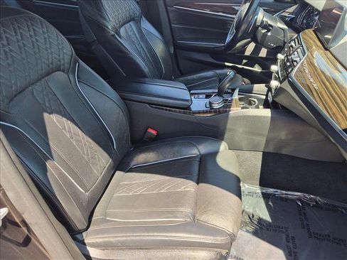 Used 2019 BMW M550i xDrive AWD/4WD image 20