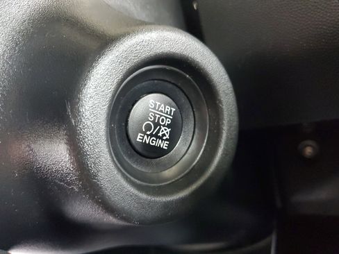 Used 2023 RAM ProMaster 2500 FWD image 30