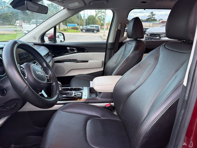 Used 2022 Kia Carnival EX FWD image 9