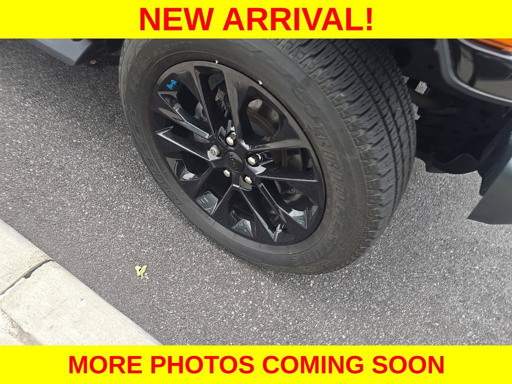 Used 2022 Jeep Wrangler Unlimited Sahara w/ Cold Weather Group AWD/4WD image 7