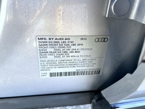 Used 2023 Audi SQ5 Prestige w/ Prestige Package image 25