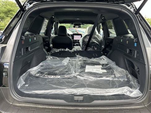 New 2026 Subaru Outback Limited AWD/4WD image 8