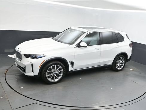 Used 2026 BMW X5 sDrive40i w/ Parking Assistance Package RWD image 29